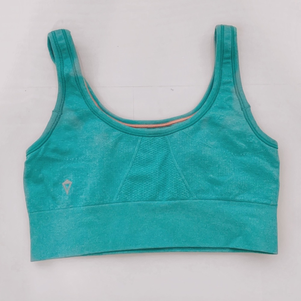 ivivva sports bra - Picture 2 of 3